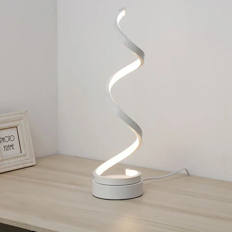 Pura – LED-Tischlampe Spirale Elegante Beleuchtung