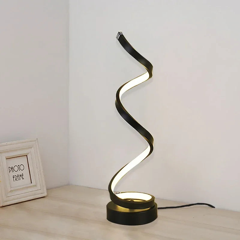 Pura – LED-Tischlampe Spirale Elegante Beleuchtung