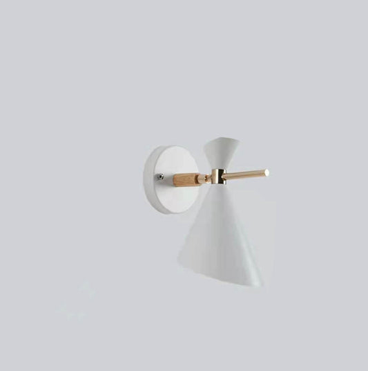 NordicGlow – Wall lamp for indoor use with horn shade for elegant interior