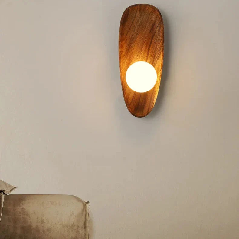 BoisLumi – Natürliche Holz Wandlampe für Elegante Beleuchtung