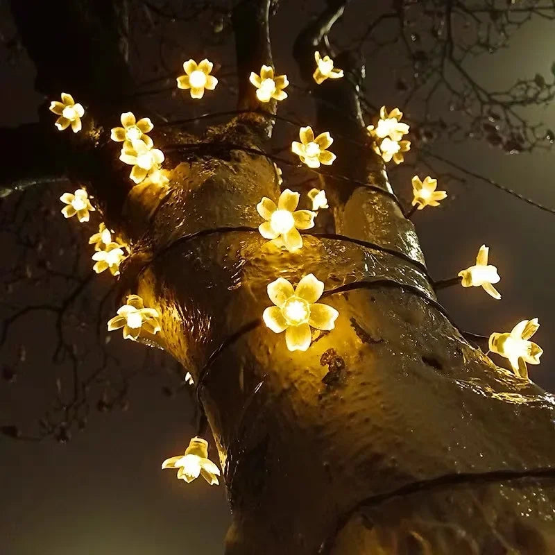 LumiBlossom – Solar flower lighting for magical garden moments