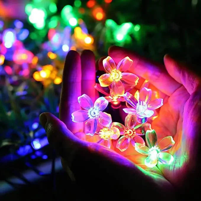 LumiBlossom – Solar flower lighting for magical garden moments