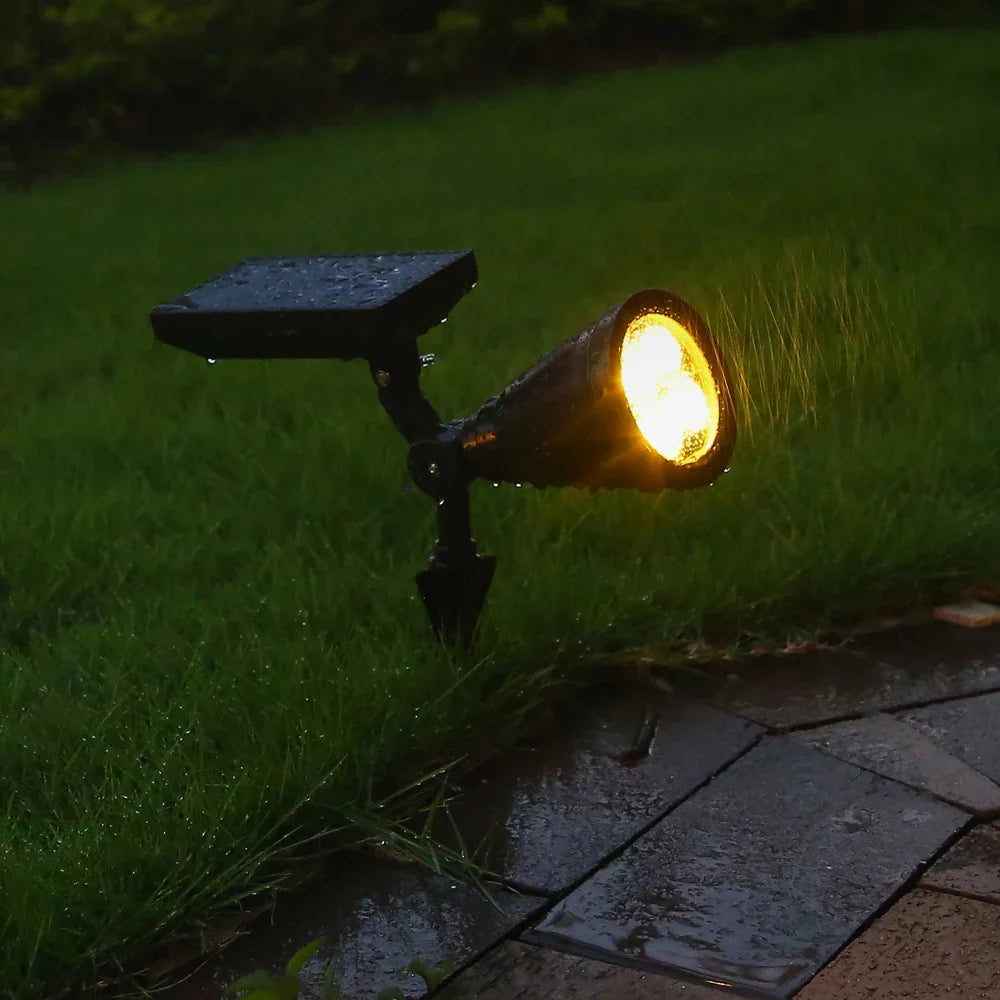 LumiRoot – Solar lawn lamp for sustainable garden lighting