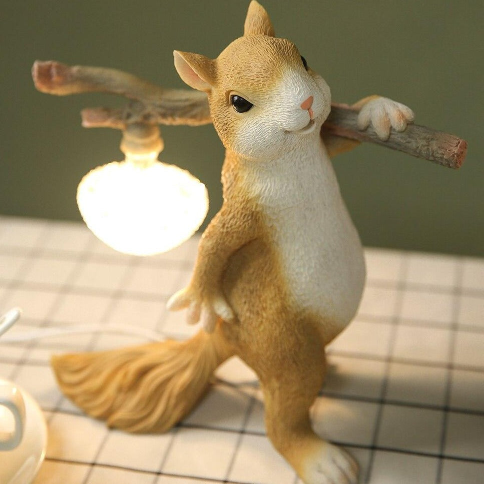 Nutlight – Squirrel lamp for a cozy atmosphere