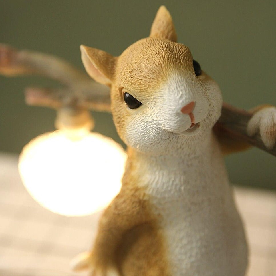 Nutlight – Squirrel lamp for a cozy atmosphere