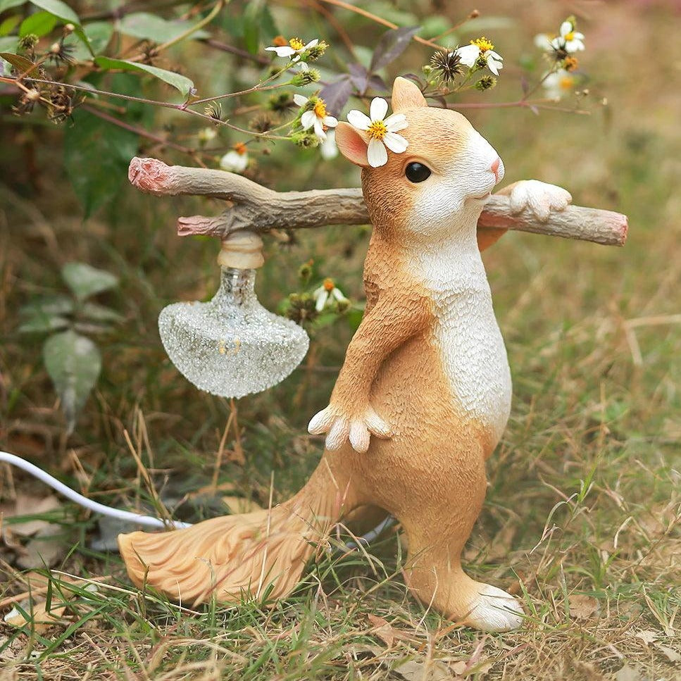 Nutlight – Squirrel lamp for a cozy atmosphere