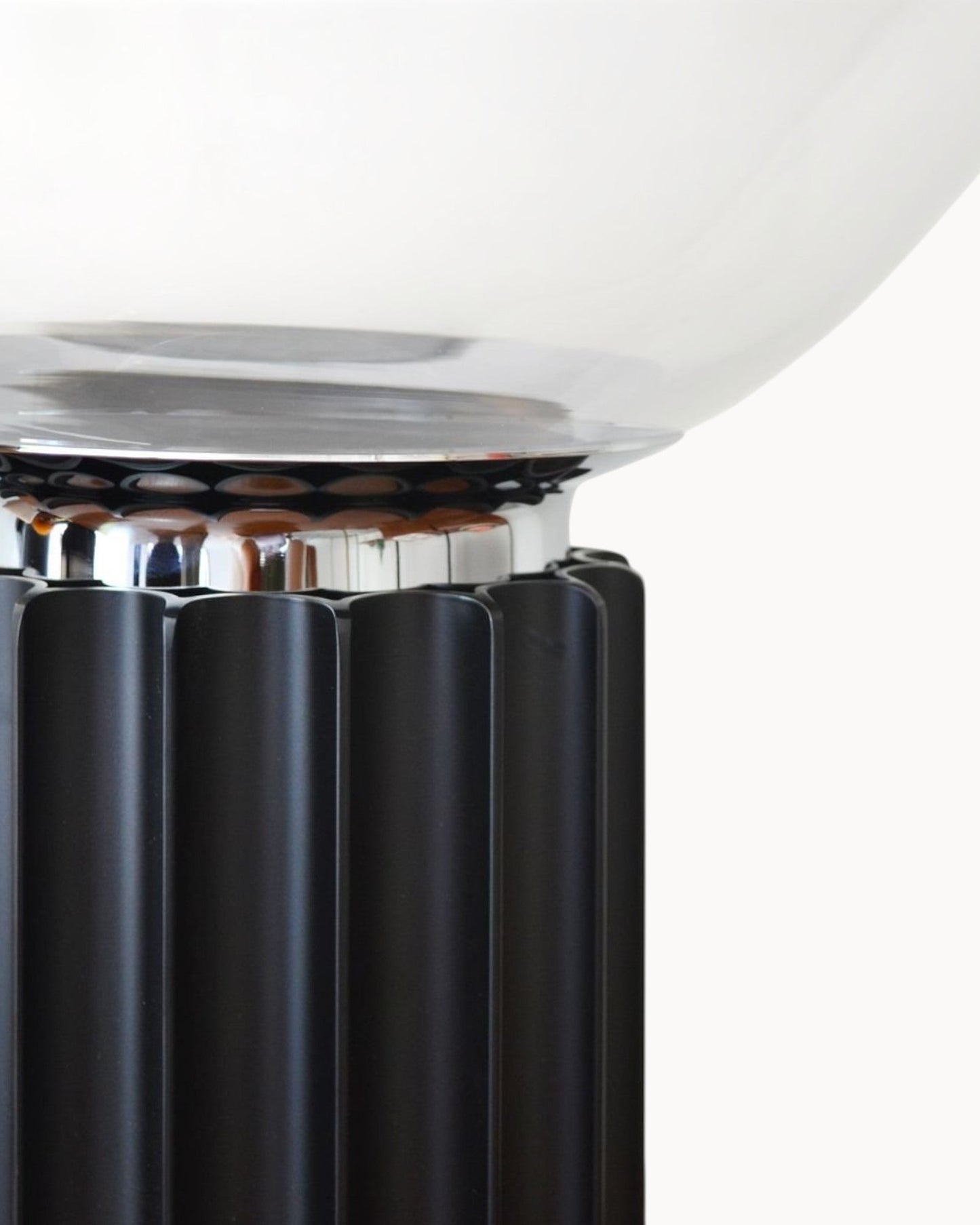 Tania – Table Lamp Elegant Lighting in Art Deco Style for a Pleasant Atmosphere