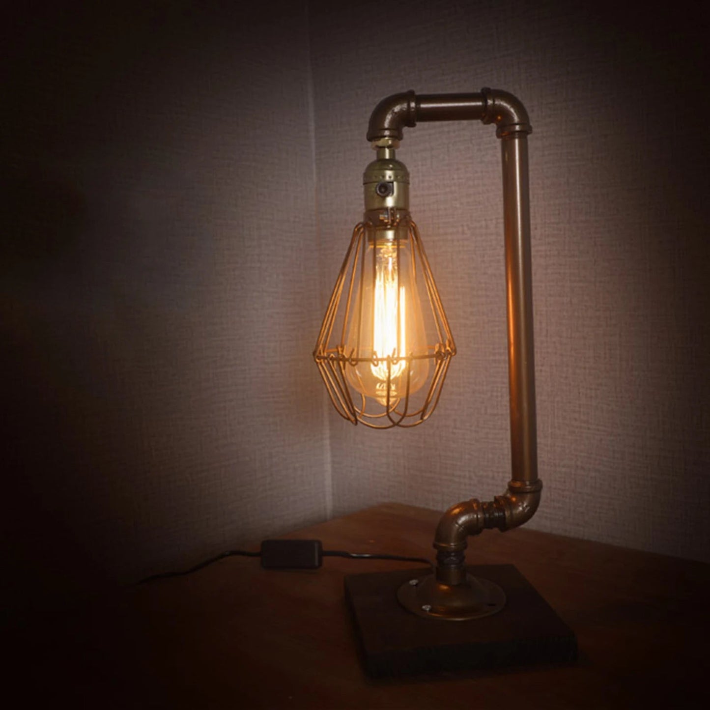 Viva – Tischlampe Vintage Metall Elegante Beleuchtung für Ihr Zuhause