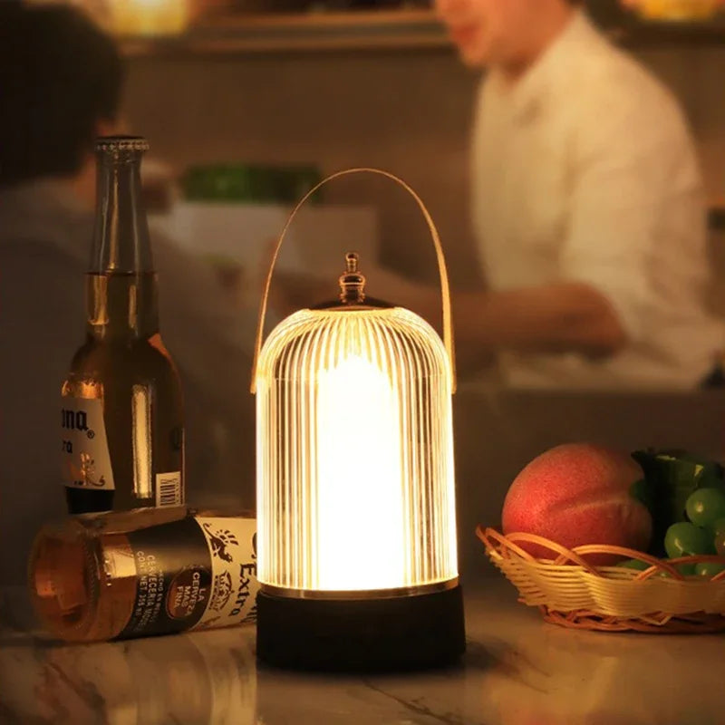 Vivi – Tragbare Retro Tischlampe mit Vogelkäfig-Design für gemütliche Abende