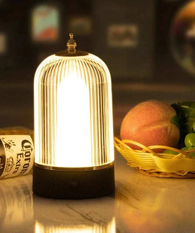 Vivi – Tragbare Retro Tischlampe mit Vogelkäfig-Design für gemütliche Abende