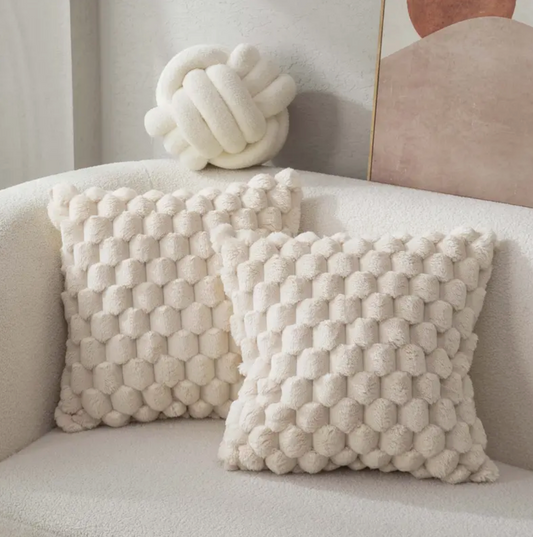 Cloud Magic – Fluffy Pillow for Ultimate Comfort in Living and Bedroom