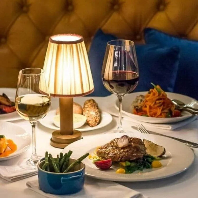 GleamLight – Tischlampe mit modernem Design und sanfter Beleuchtung