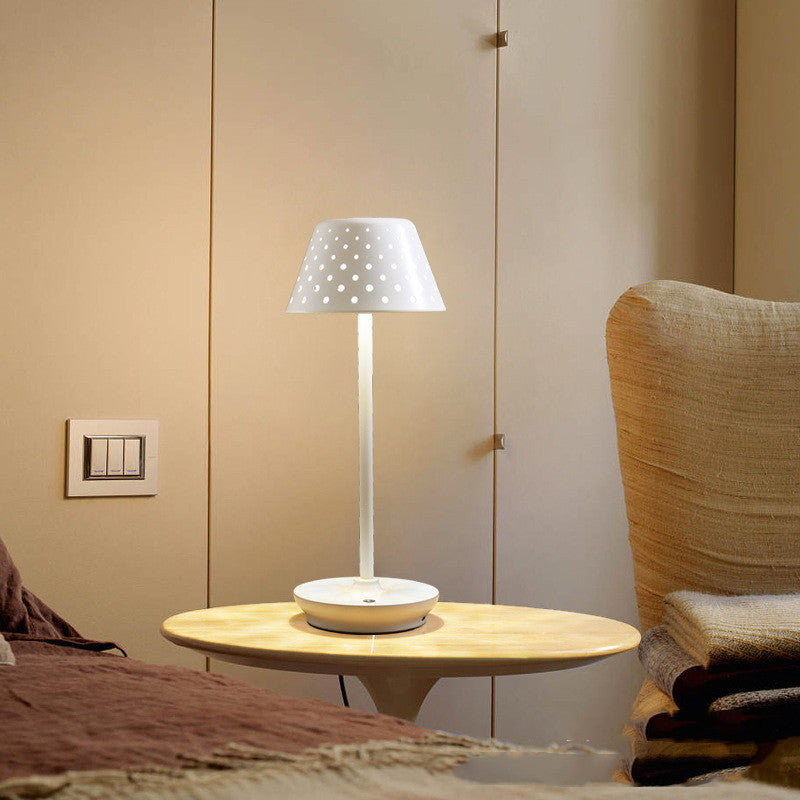 Voltique – Vintage LED Tischleuchte, USB-Aufladbar