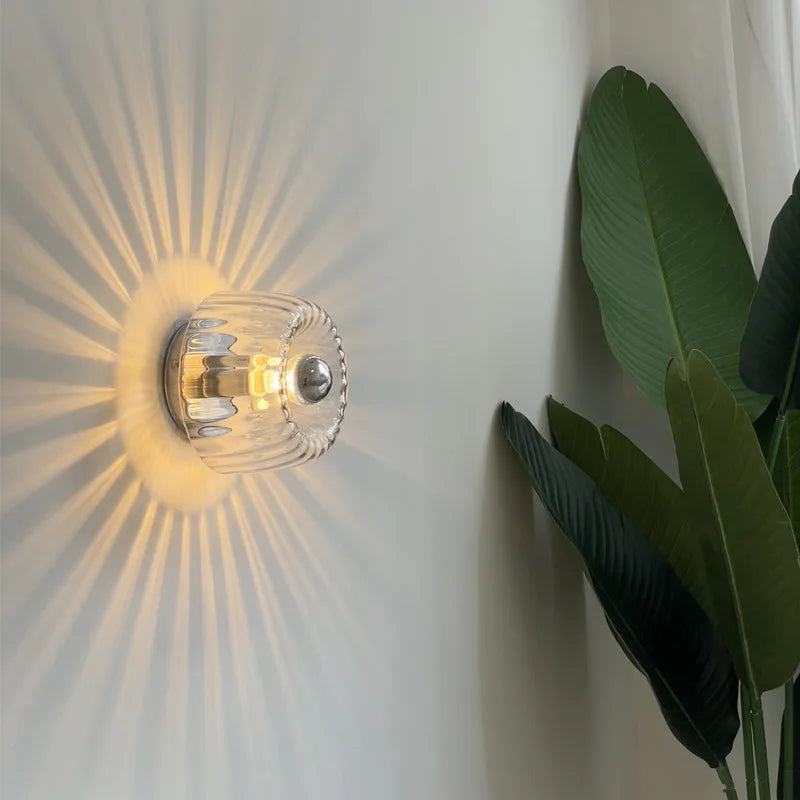 Bauhaus – Scandinavian wall lamp with elegance in gold and silver
