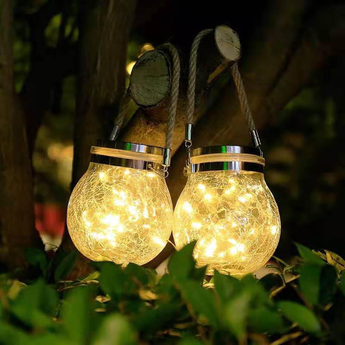 LumiSoleil – Solar-powered glass lighting for elegance in outdoor areas