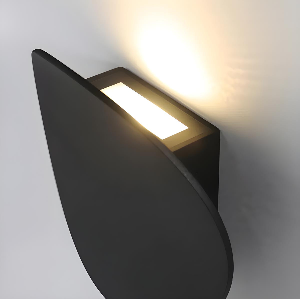 DUSK – Elegante Lampe für eine warme Atmosphäre