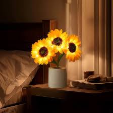 BloomBright – LED Blumenlampe für eine strahlende Atmosphäre