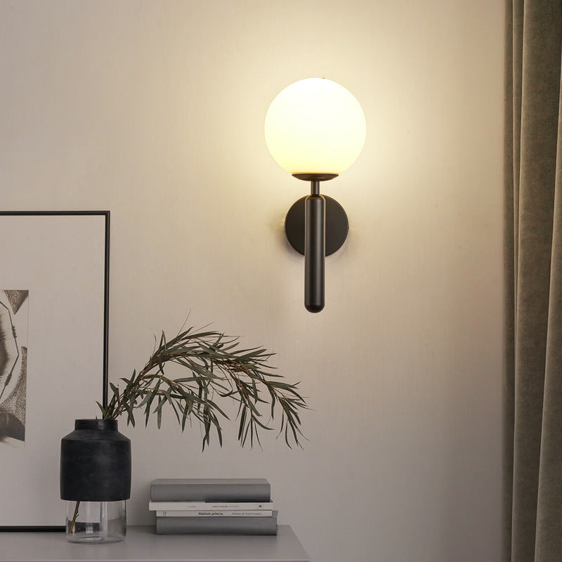 VelvetGlow – Wandlampe mit Eleganz und Vielseitigkeit