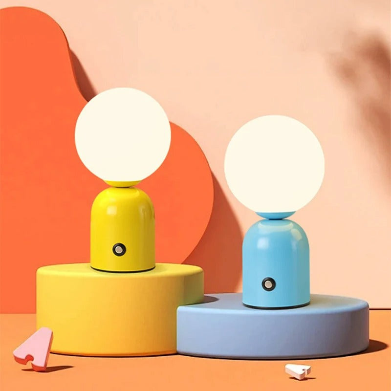 Tina – LED Tischlampe Typ-C Wiederaufladbar für Modernes Wohnen