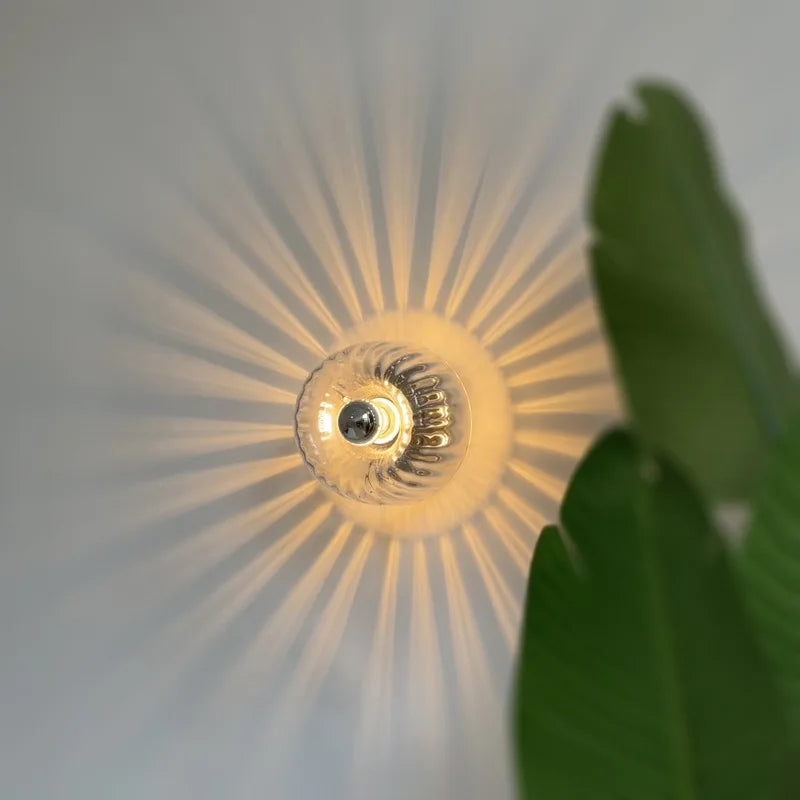 Bauhaus – Scandinavian wall lamp with elegance in gold and silver